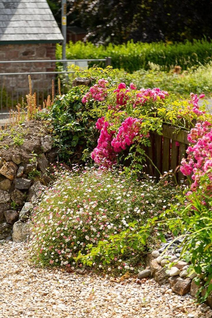 Charlestown Cottage, Woodburner, Gardens & Parking Εξωτερικό φωτογραφία